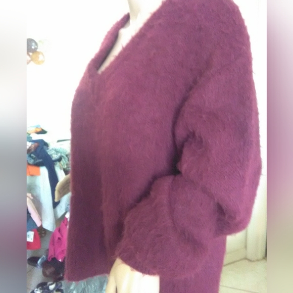 BNWOT MUSHY GUSHY SWEATER BY NORDSTROM B.P FUN, FUZZY AND FANTASTIC OVERSIZED!! - Picture 4 of 8